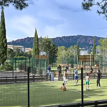 Apartamento Village Cap Esterel - L'esquinade-24 By Interhome