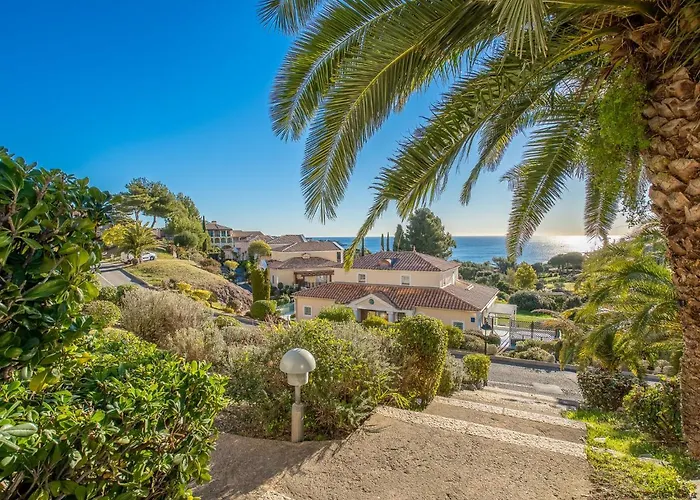 L'esquinade - P6 323- Place Des Pecheurs By Interhome Saint-Raphaël